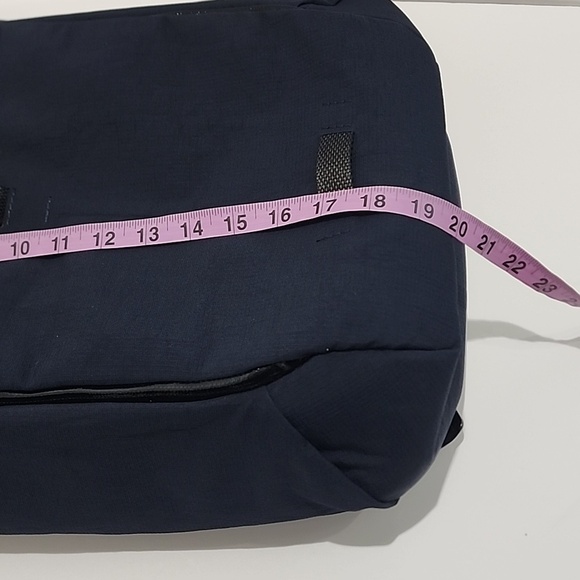Bellroy Venture Backpack - 22L - Picture 13 of 16